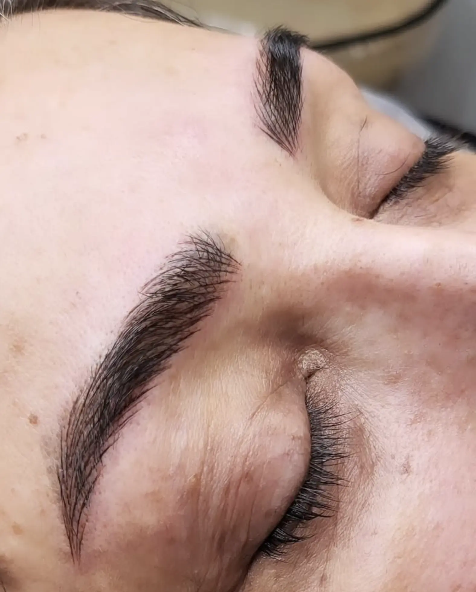 Can I Sleep On My Side After Getting An Eyebrow Tattoo?